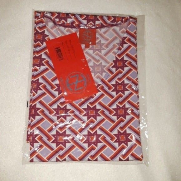 V-Neck Squared Geometric Short Sleeve Shift Dress - Picture 7 of 7